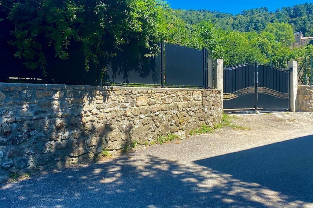 La Joannassiene, Maison Ardechoise De Caractere Екстериор снимка